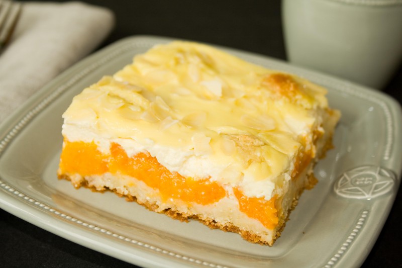 Apricot Almond Cake | www.morethansauerkraut.com