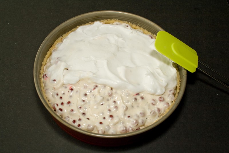 Meringue Layers for the Swabian Redcurrant Tarte